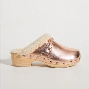ANTHROPOLOGIE PILCRO Braided Metallic Clogs with Shearling Lining
